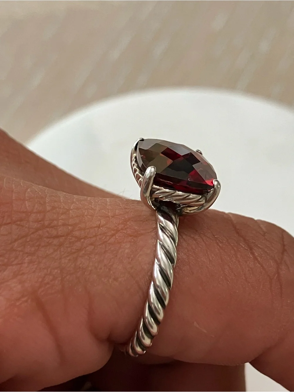 David Yurman Cable Ring with Garnet in sterling silver 925 size 7